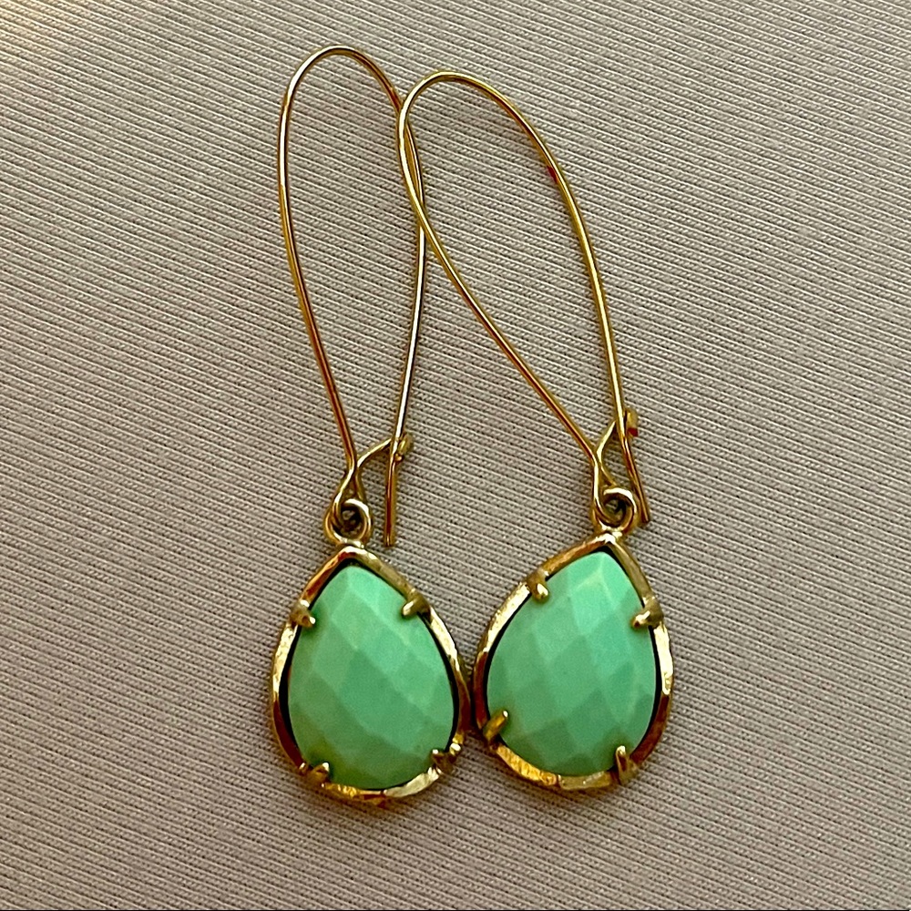 Kendra Scott Dee earrings in mint